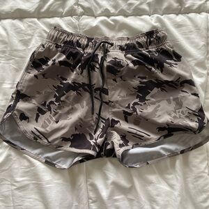 NFQ gray camo tech athletic shorts